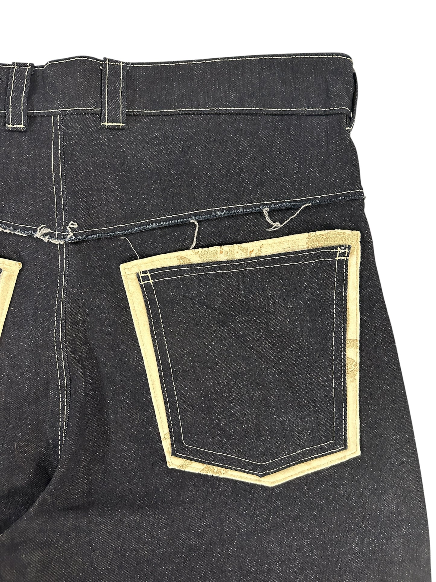 1/1 Distressed Curve Jeans